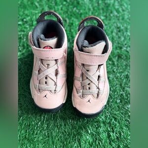 Jordan 6 Rings
Atmosphere (TD) Size 9C‎